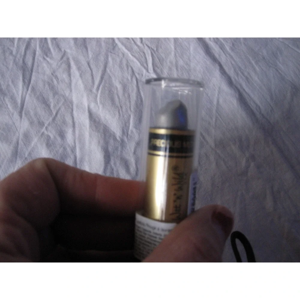 NEW Wet N Wild Silver Precious Metals LipStick #770 Platinum Lip Rouge RARE!